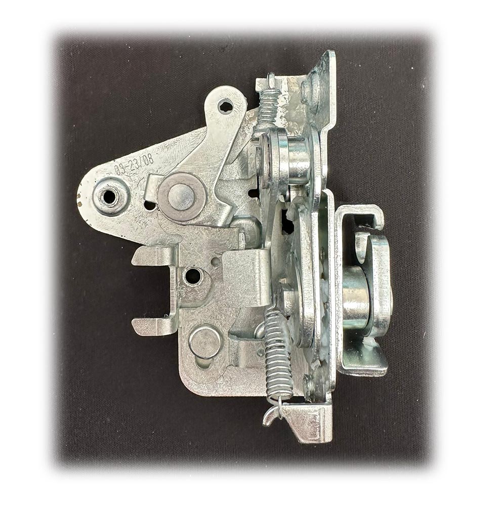 0200379_2 Multicar M26 Drehriegelschloss / Türschloss Links